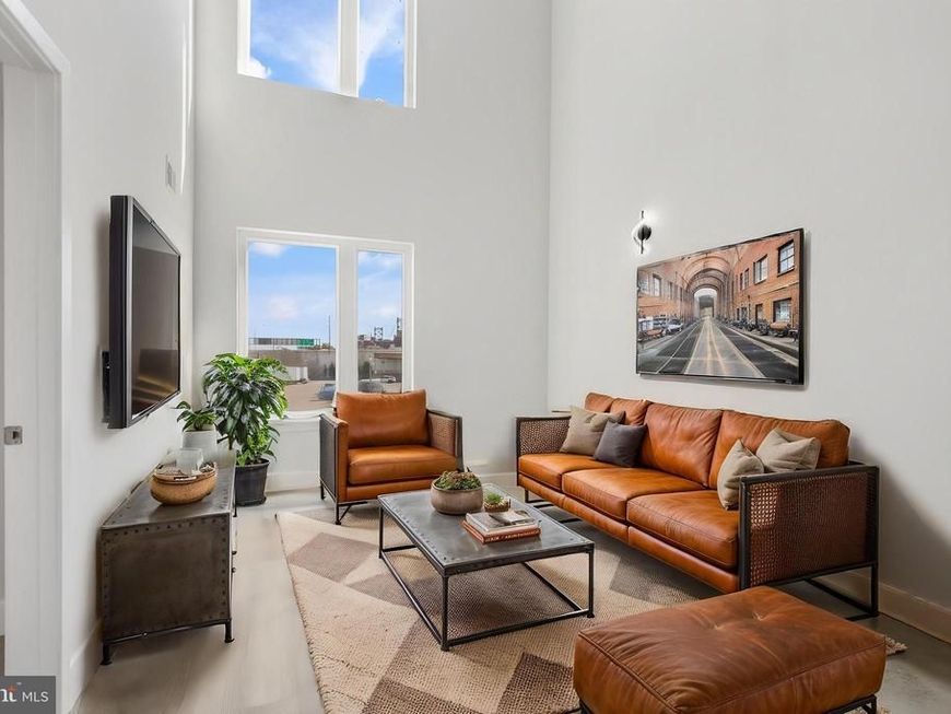 800 Callowhill Street , Unit 10-3, Philadelphia, PA 19123 Main Photo