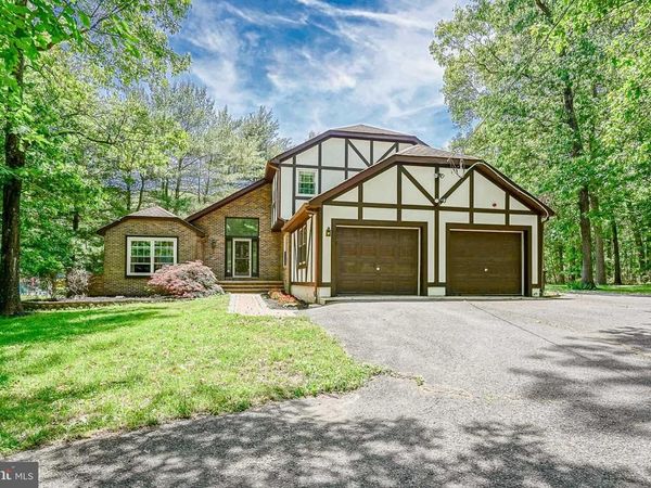 131 TUCKERTON ROAD, SHAMONG, NJ 08088