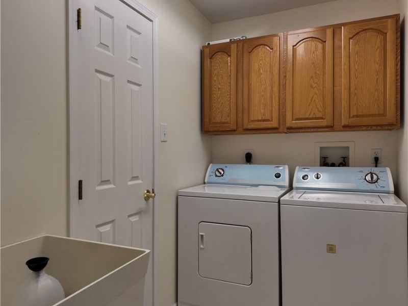 51986 Scotch Pine Drive, Saint Clairsville, OH 43950 Photo 7