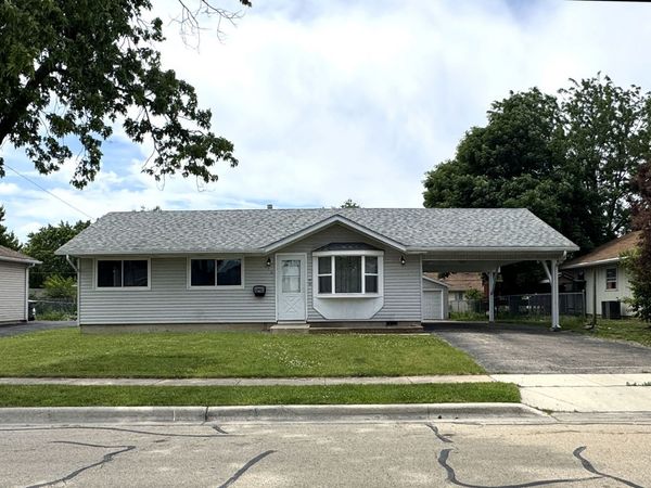 416 Berkshire Avenue , Romeoville, IL 60446