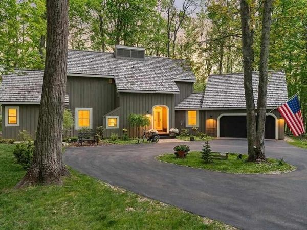2029 Greenbriar, Harbor Springs, MI 49740