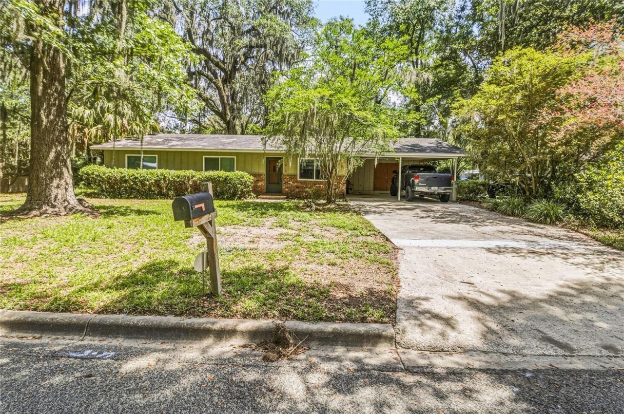 1915 NW 42nd Place, Gainesville, FL 32605 Photo