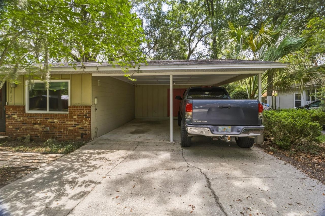1915 NW 42nd Place, Gainesville, FL 32605 Photo