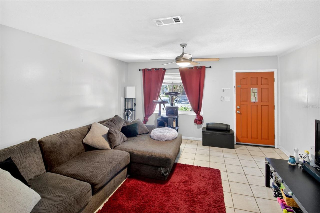 1915 NW 42nd Place, Gainesville, FL 32605 Photo