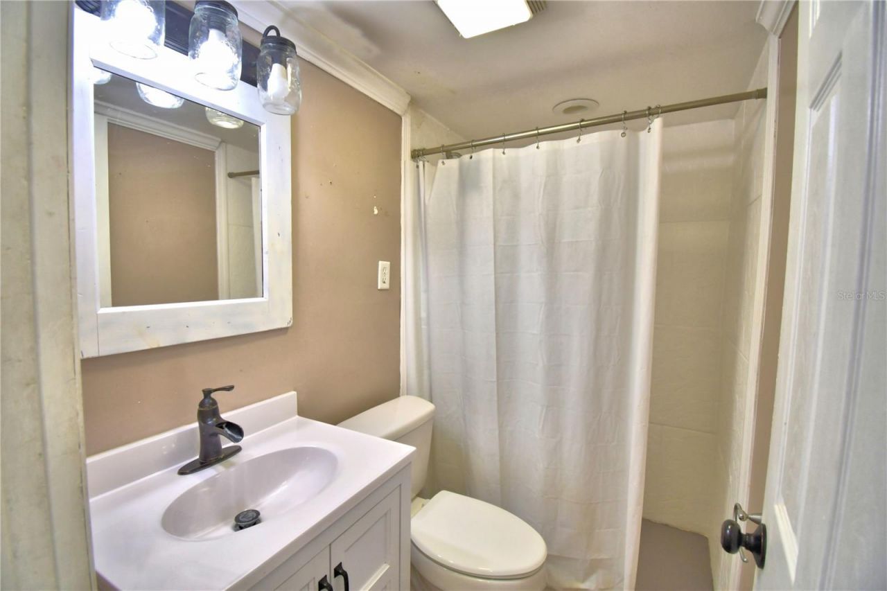 215 S Ilakee Avenue , Lake Alfred, FL 33850 Photo