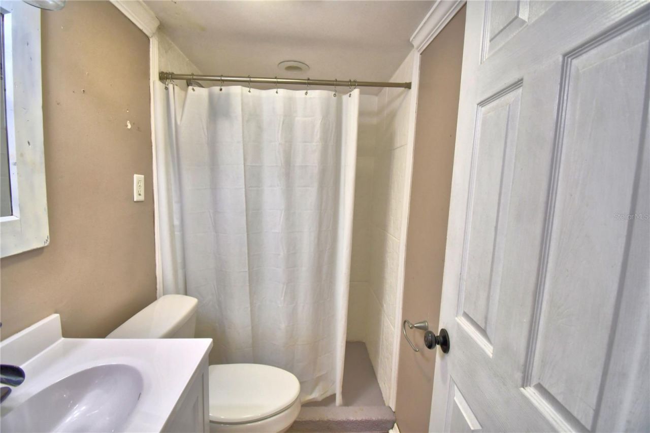 215 S Ilakee Avenue , Lake Alfred, FL 33850 Photo
