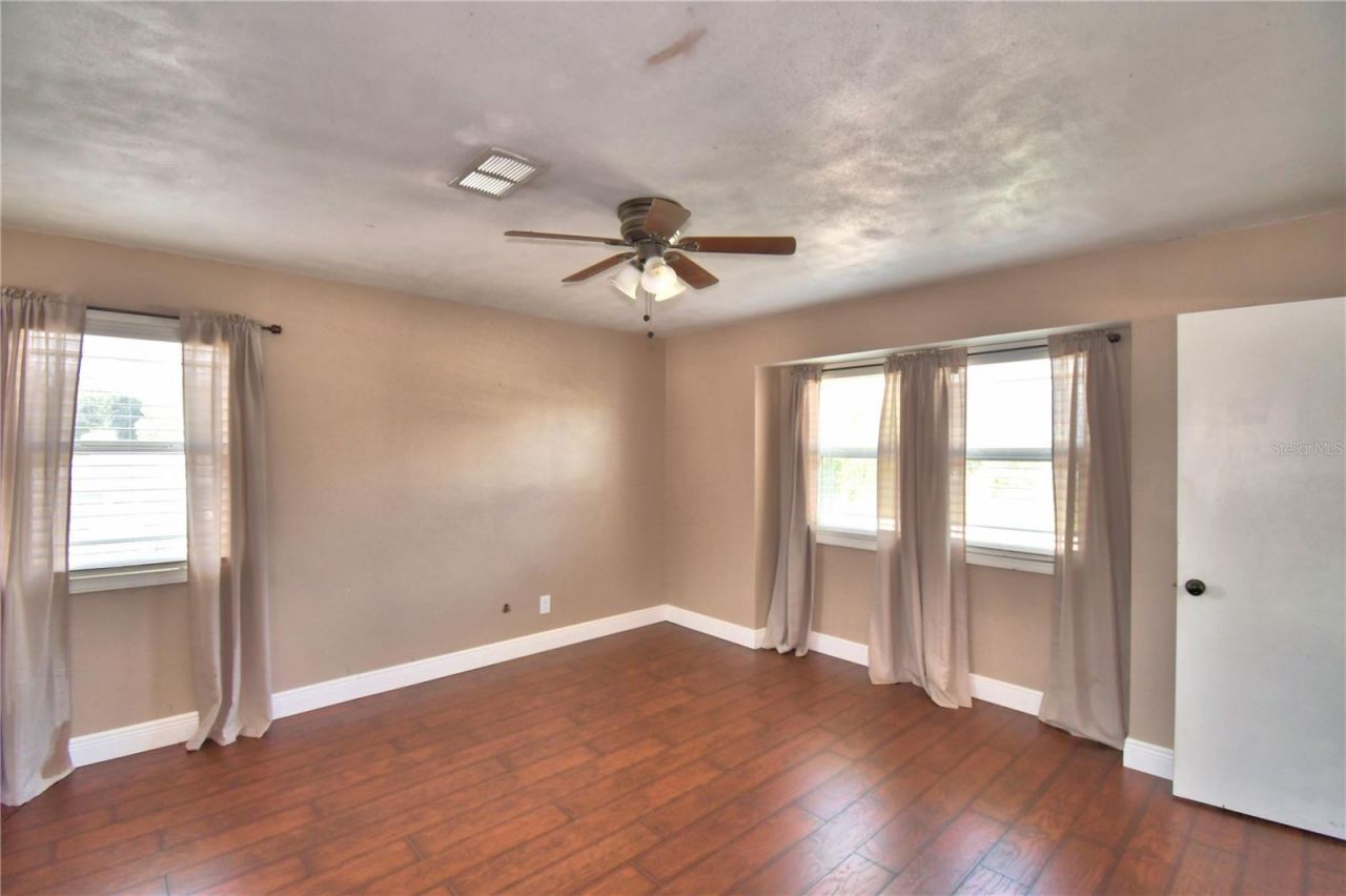 215 S Ilakee Avenue , Lake Alfred, FL 33850 Photo