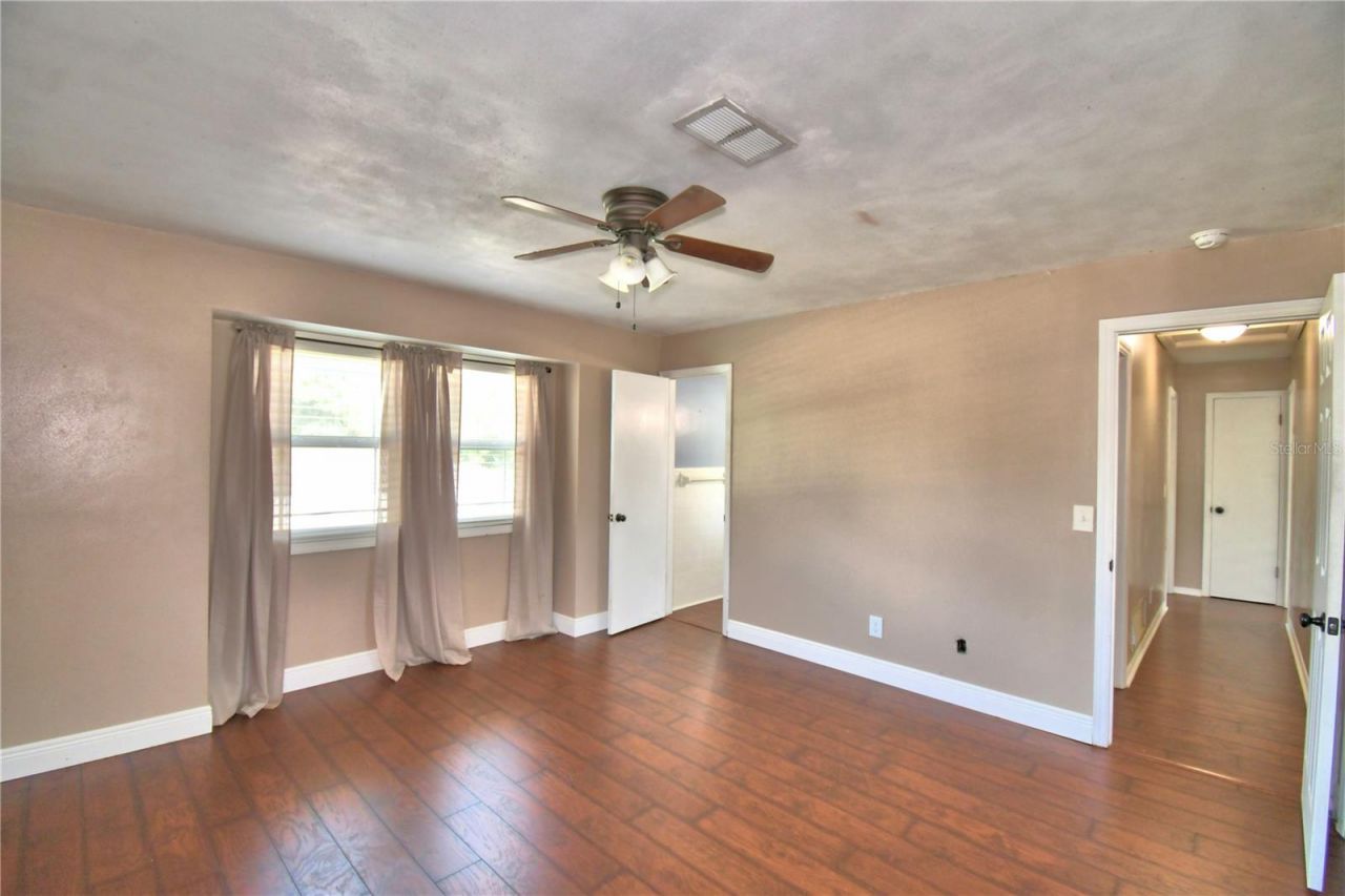 215 S Ilakee Avenue , Lake Alfred, FL 33850 Photo