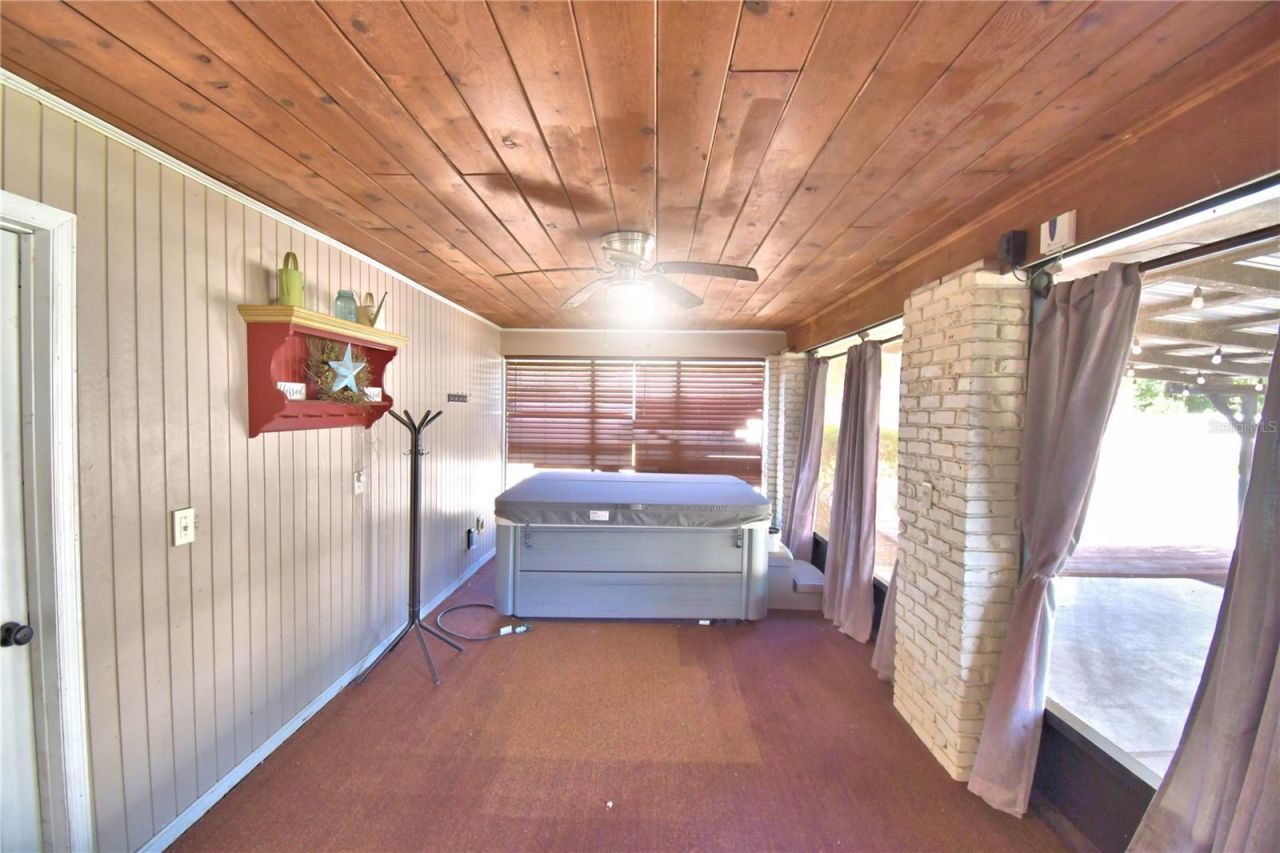 215 S Ilakee Avenue , Lake Alfred, FL 33850 Photo