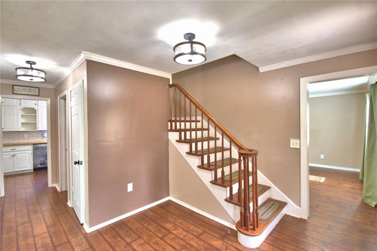 215 S Ilakee Avenue , Lake Alfred, FL 33850 Photo