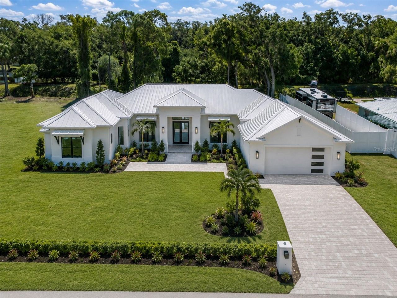 1941 E Leewynn Drive , Sarasota, FL 34240 Photo