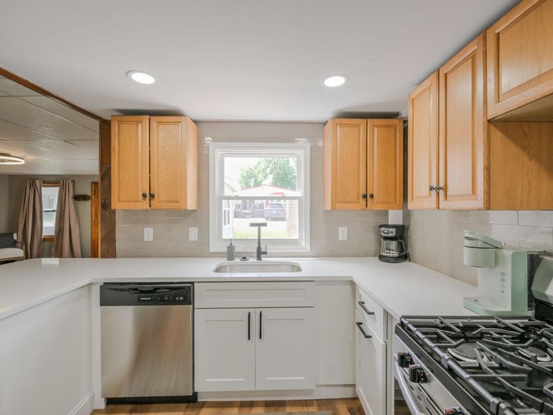8960 Maple Street, Lakeview, OH 43331 Photo 12