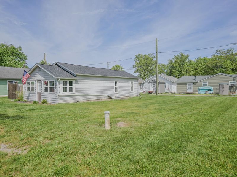 8960 Maple Street, Lakeview, OH 43331 Photo 2