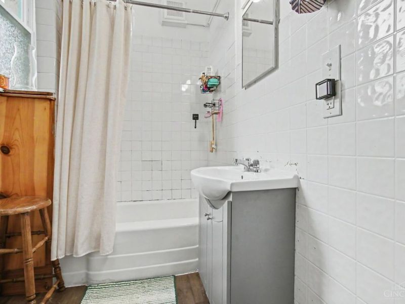 2701 Euclid Avenue, Cincinnati, OH 45219 Photo 24