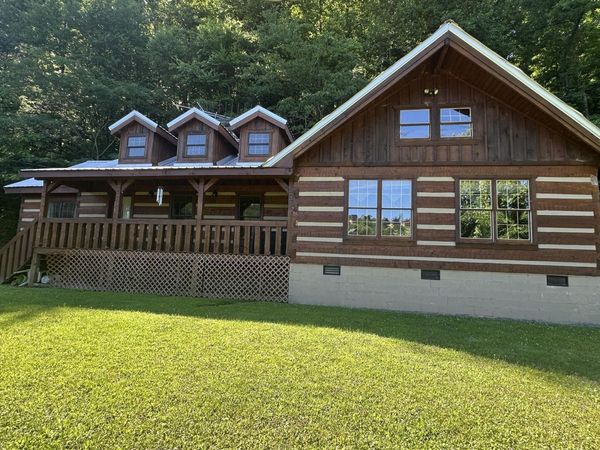 830 Sleepy Hollow Rd, Gatlinburg, TN 37738