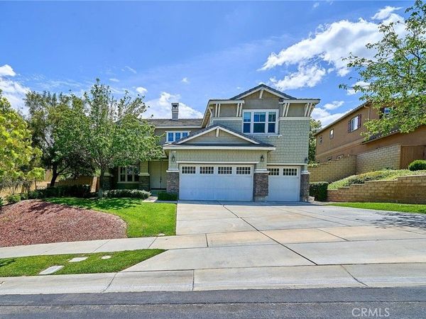 8827 Soothing Court, Corona, CA 92883