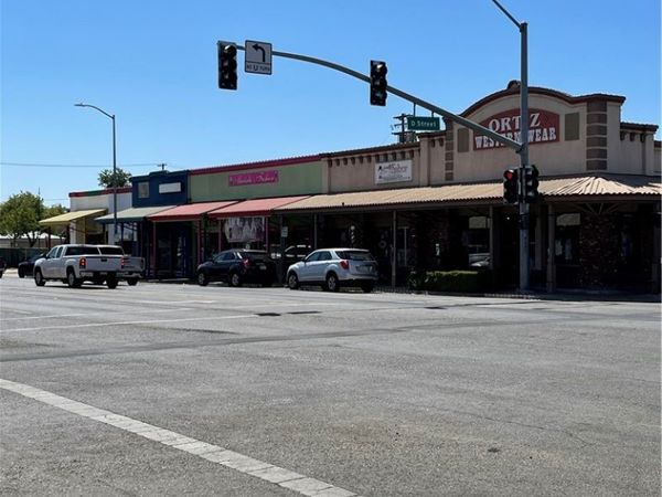 107 E Yosemite, Madera, CA 93638