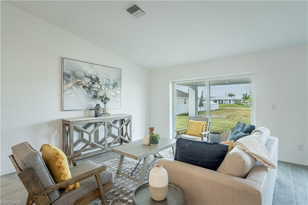 2416 NW 28th Ter , Cape Coral, FL 33993 Photo