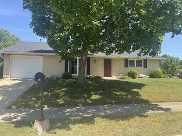 1501 Viking Drive, South Bend, IN 46628