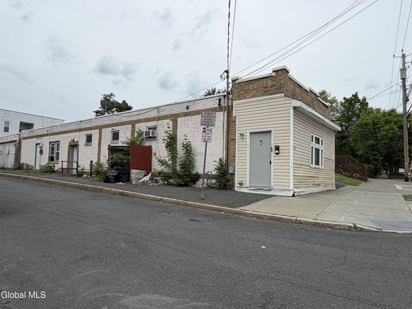 150 2nd Avenue, Albany, NY 12202