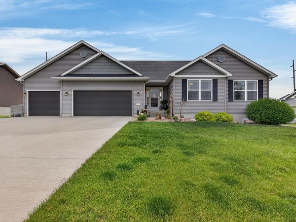 4817 Yellowstone Drive, Waterloo, IA 50701