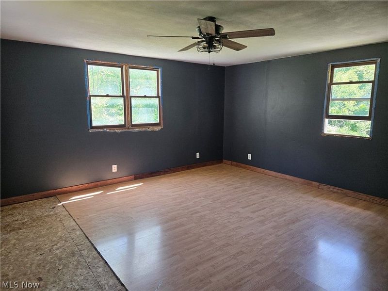 201 Ridgewood Drive, Amsterdam, OH 43903 Photo 8