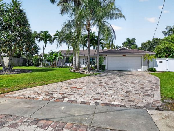 6951 NE 7th Avenue, Boca Raton, FL 33487