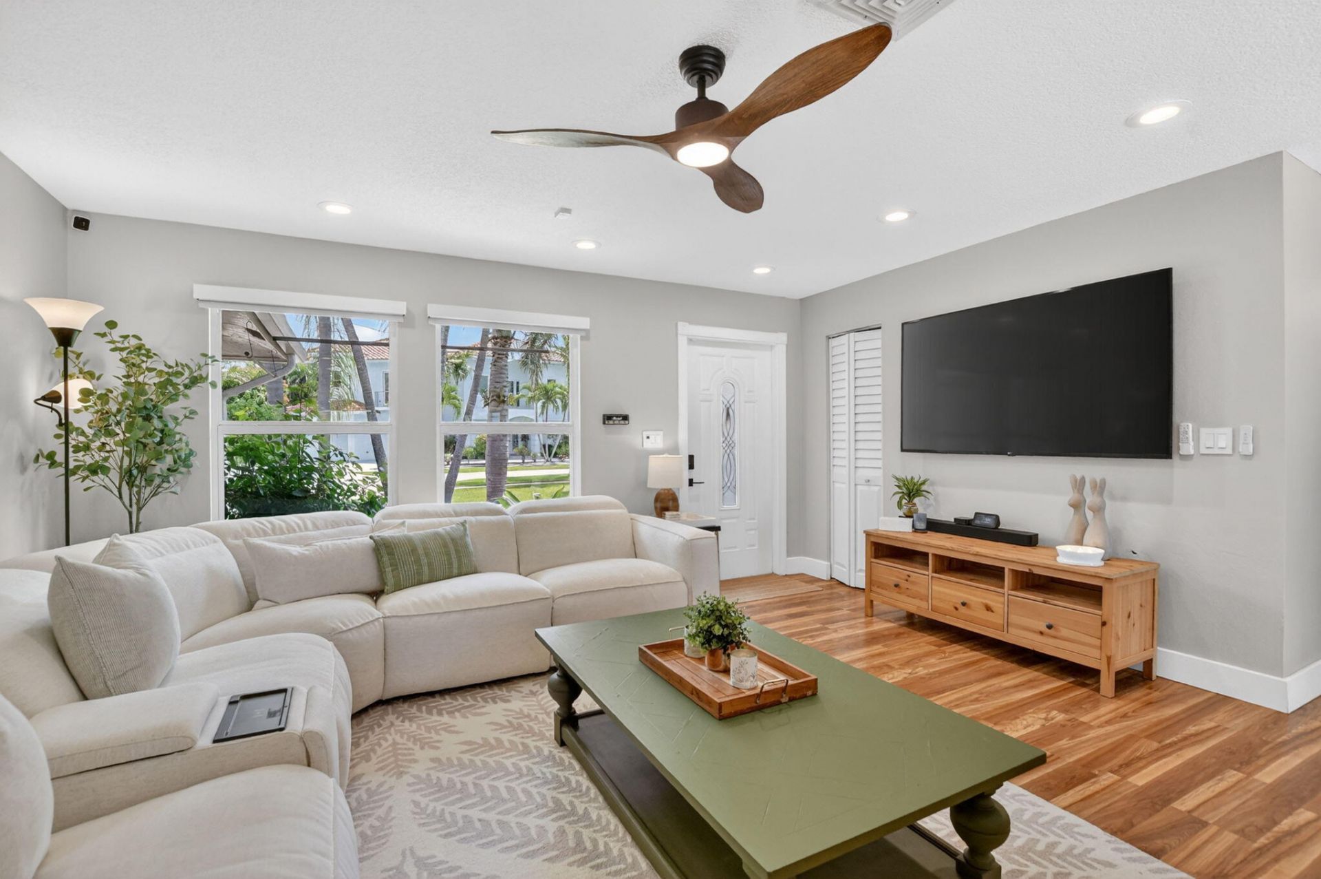 6951 NE 7th Avenue, Boca Raton, FL 33487 Photo