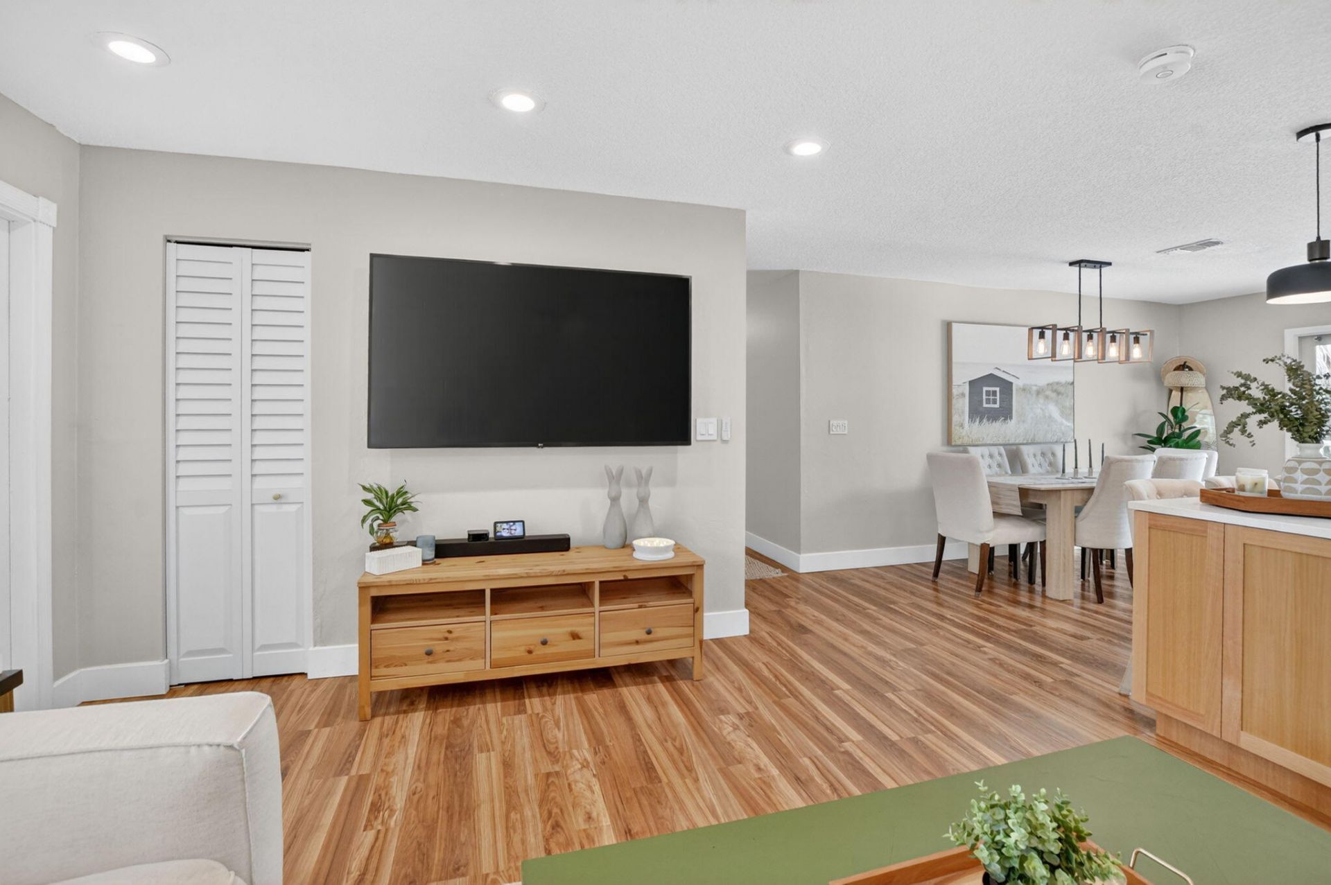 6951 NE 7th Avenue, Boca Raton, FL 33487 Photo
