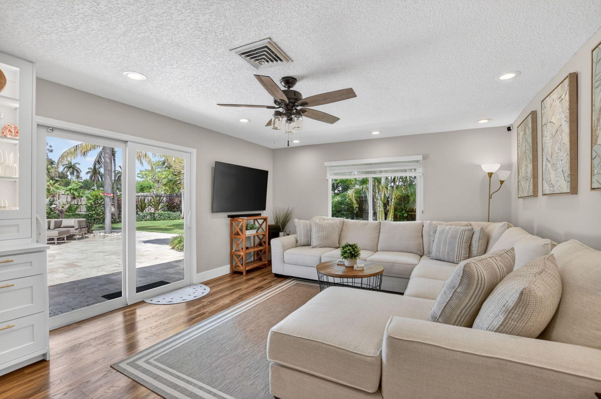 6951 NE 7th Avenue, Boca Raton, FL 33487 Photo