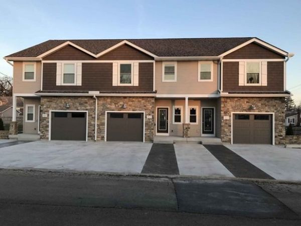 701 Cross Street , Peru, IL 61354