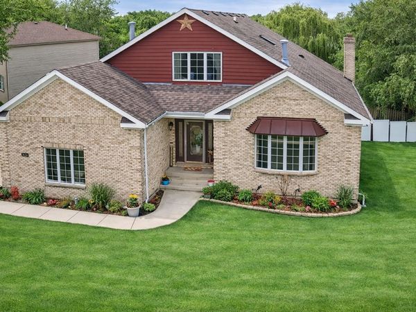 26241 W Erin Isle, Channahon, IL 60410