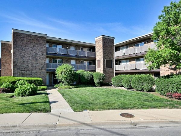 600 S York Street, Unit 2B, Elmhurst, IL 60126