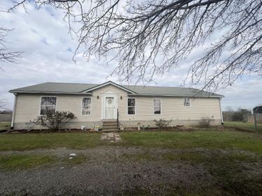 704 Cardwell Road, Harrodsburg, KY 40330