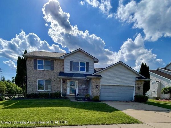 5275 Thames Drive, Haslett, MI 48840