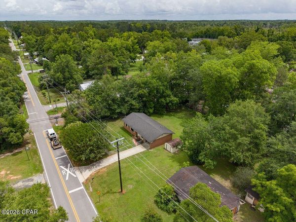 406 S Hubbard Street, Bonifay, FL 32425