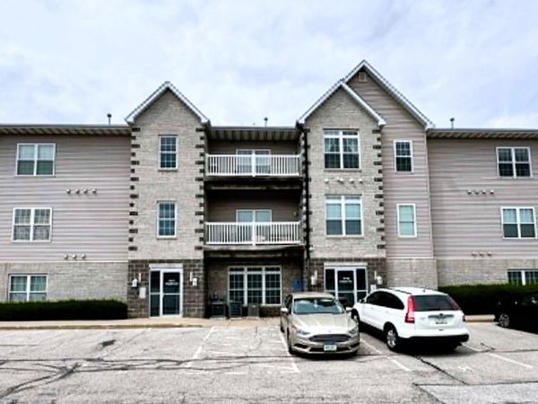 4510 Twain Circle, Unit 102, Ames, IA 50014
