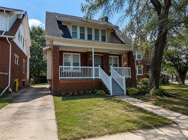 8821 Arcadia Street , Detroit, MI 48204