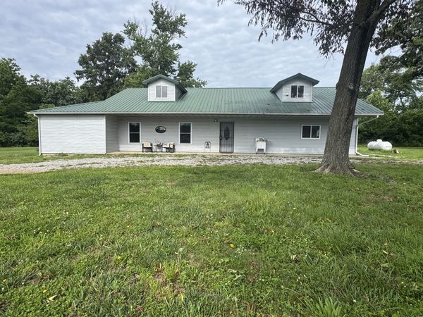 1669 US Highway 45 Highway , Cisne, IL 62823