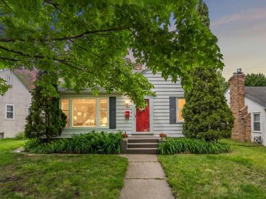 5920 12th Avenue S, Minneapolis, MN 55417
