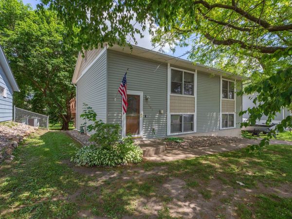 1401 Autumn Drive, Faribault, MN 55021