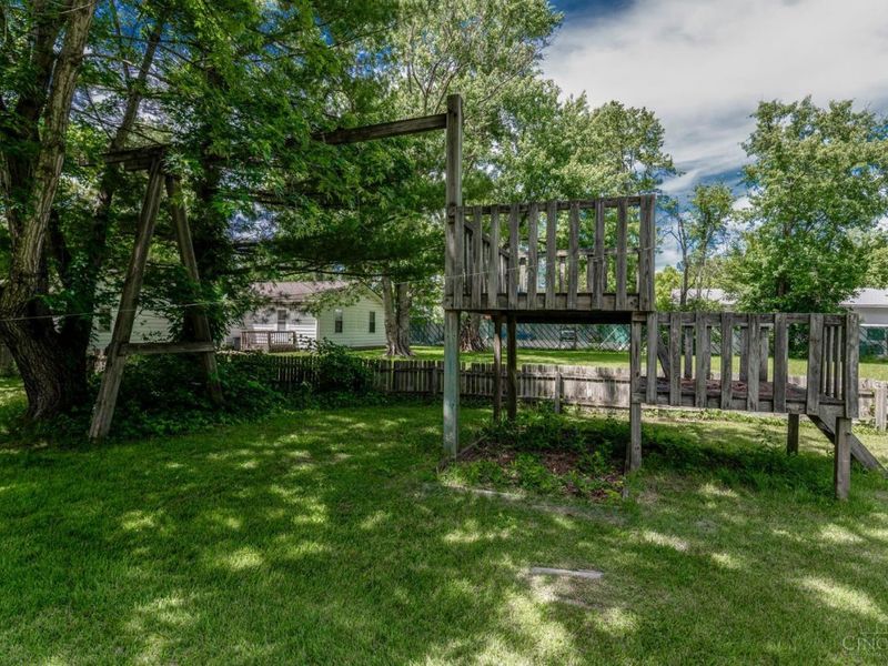 8252 Sibcy Road, Hamilton Twp, OH 45039 Photo 38