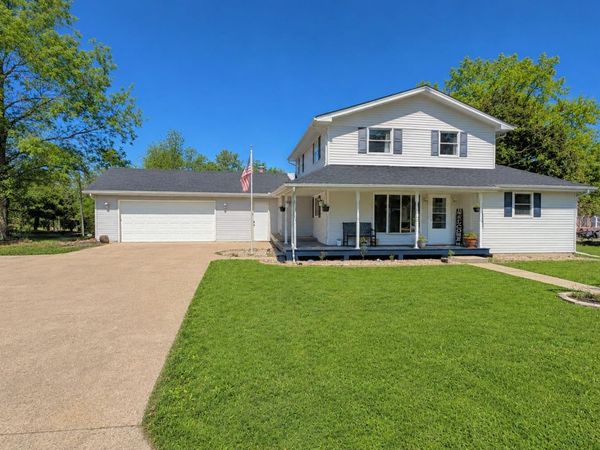 619 N Williams Street, Bellevue, MI 49021