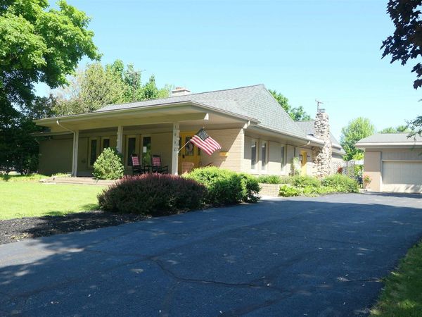 1006 Falkirk Road, Alma, MI 48801