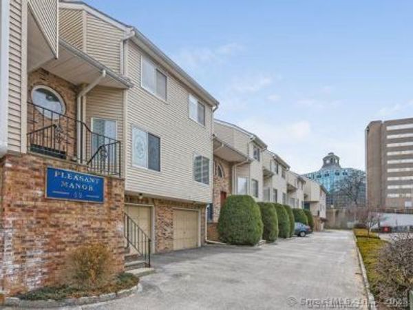33 Pleasant , Unit 13, Stamford, CT 06901