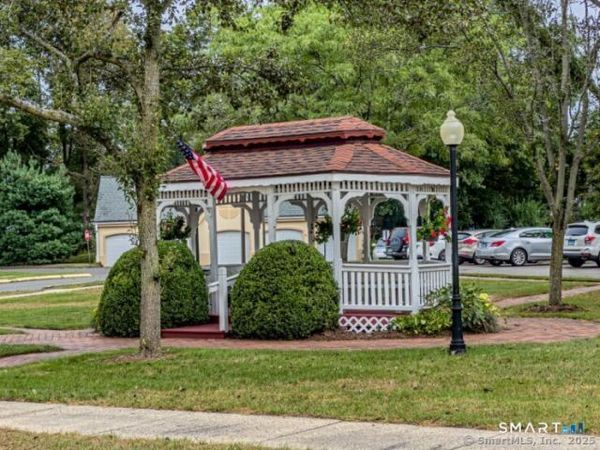 75 Washington, Unit 8-205, Hamden, CT 06518