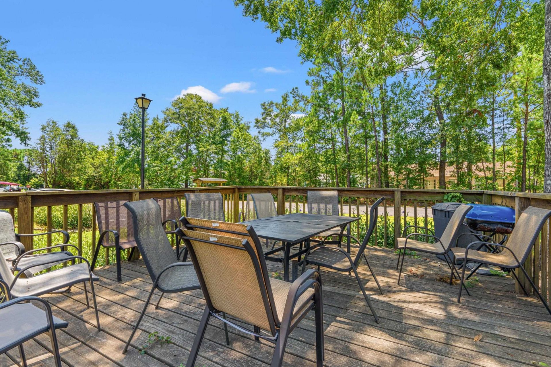 1460 Blue Tree Ct. Photo 16