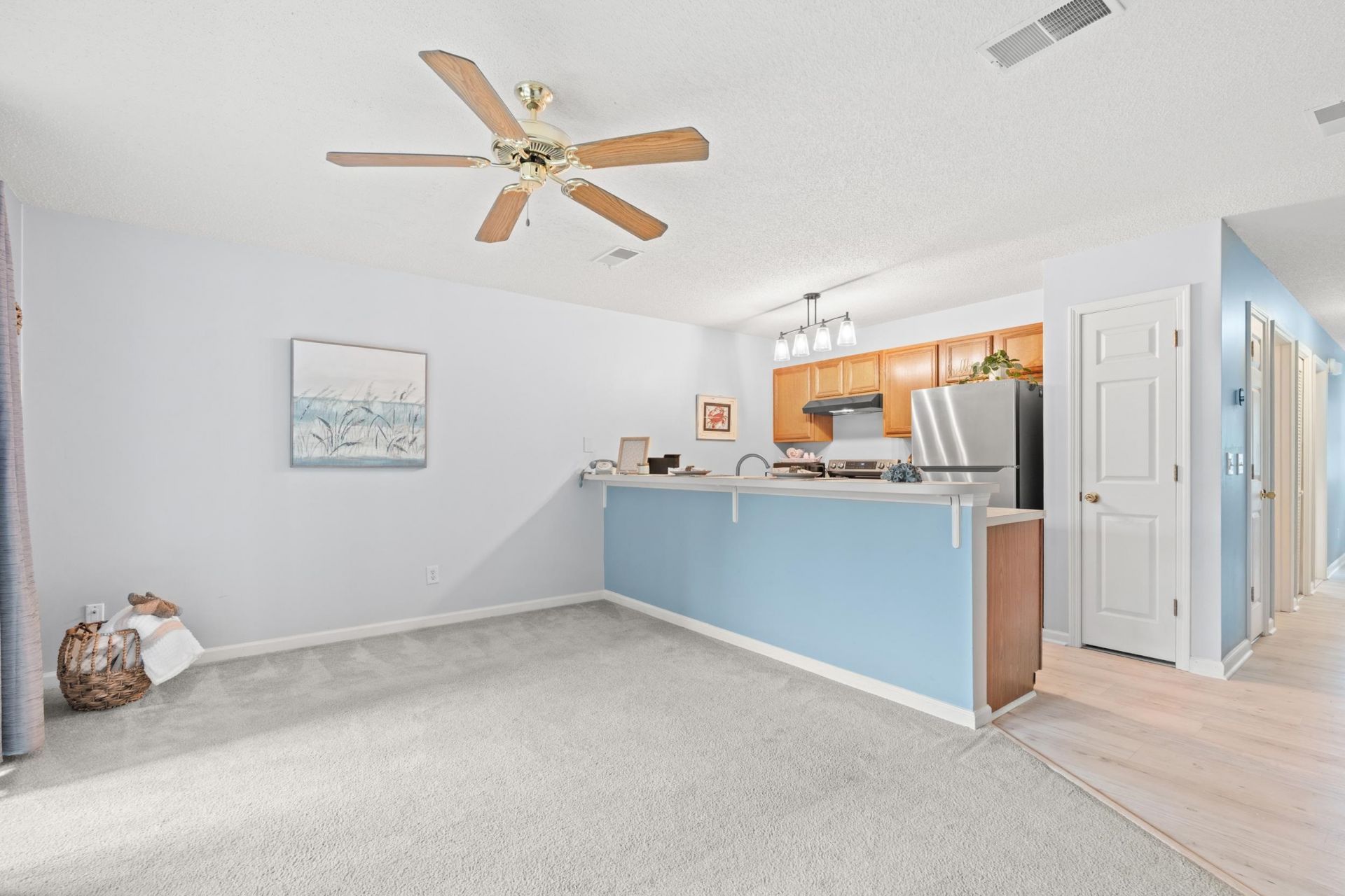 1460 Blue Tree Ct. Photo 7