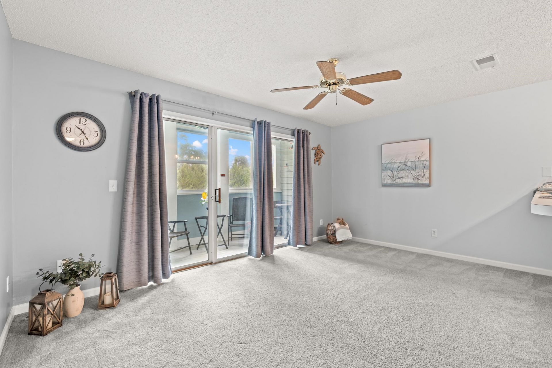 1460 Blue Tree Ct.  Photo 7