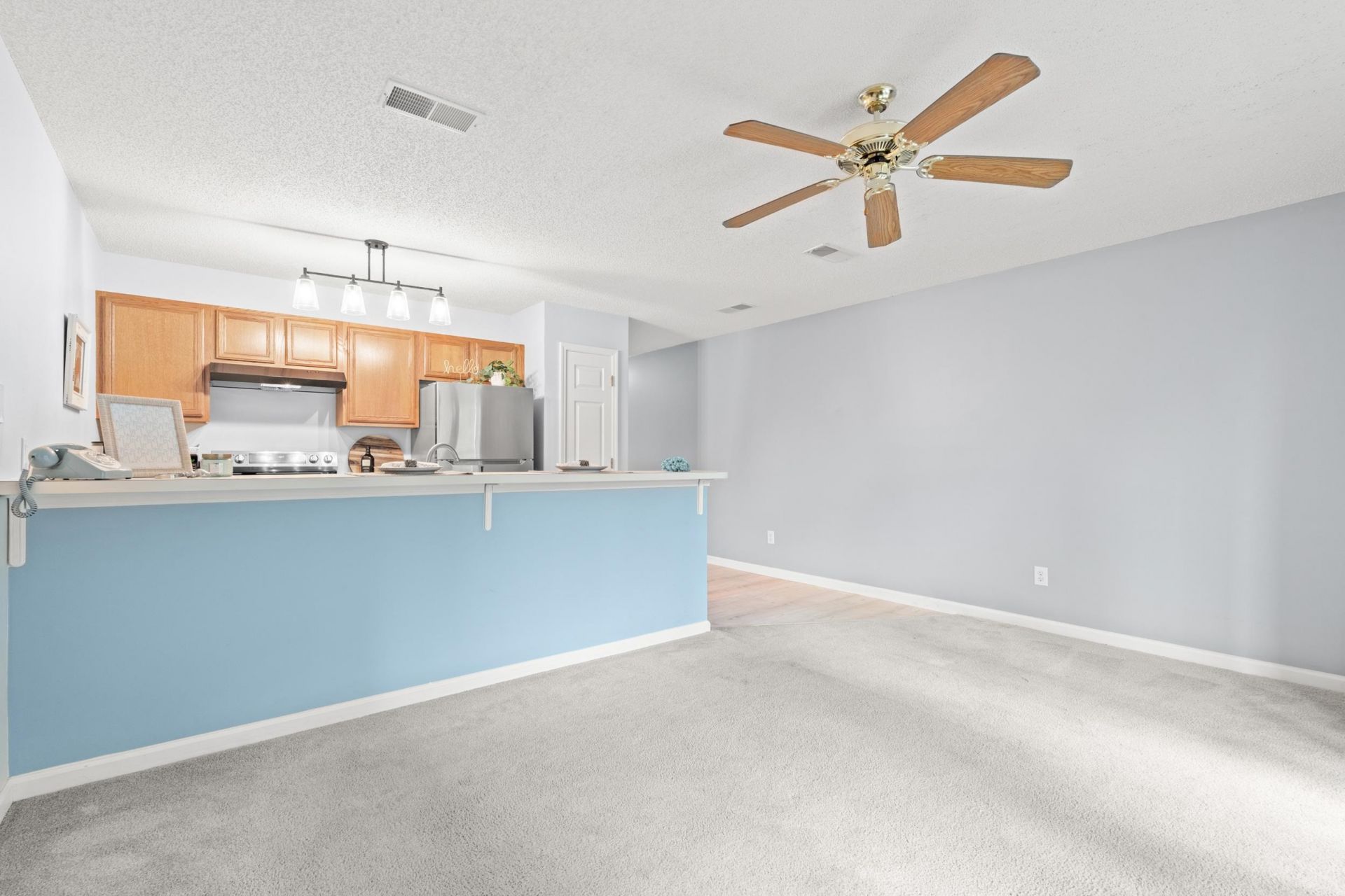 1460 Blue Tree Ct. Photo 9